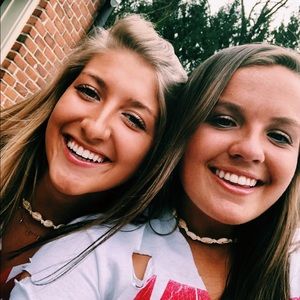 Meet your Posher, Margo